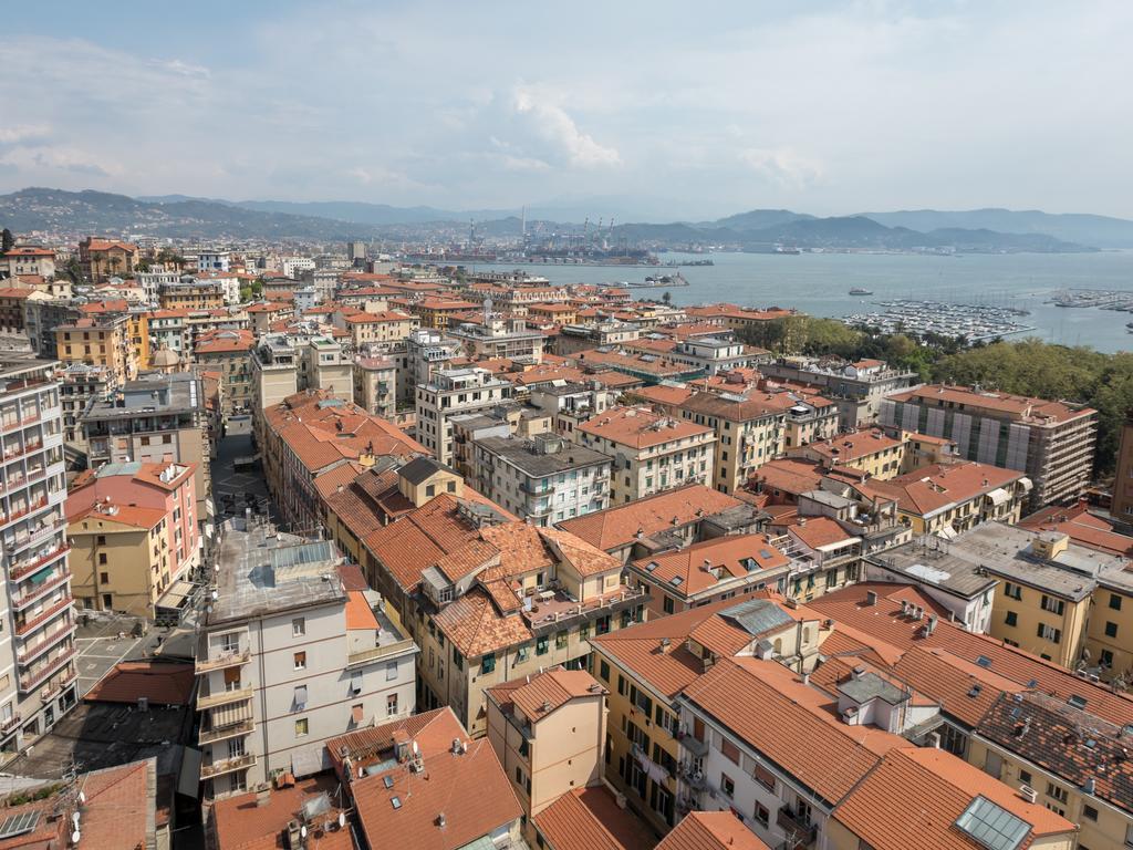 Guesthouse Il Grattacielo Sul Golfo La Spezia Extérieur photo